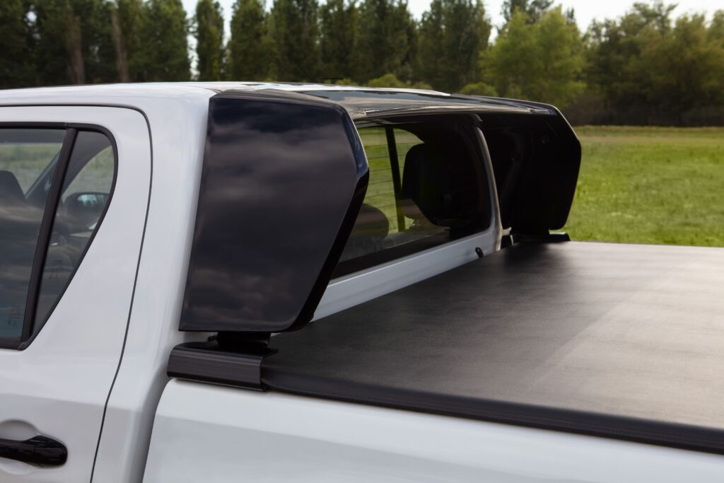 Toyota Hilux GR Sport aleron