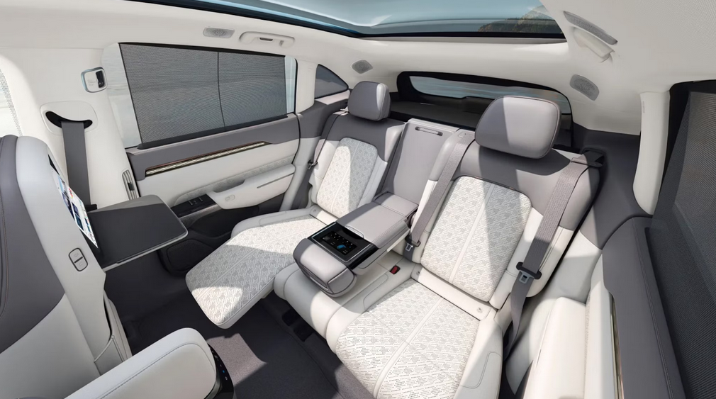 Zeekr 7x interior blanco posterior